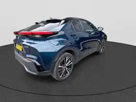 Toyota C-HR (2025) thumbnail 7