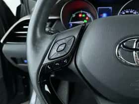 Toyota C-HR (2019) thumbnail 15