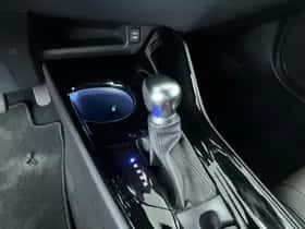 Toyota C-HR (2019) thumbnail 22