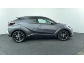 Toyota C-HR (2019) thumbnail 6