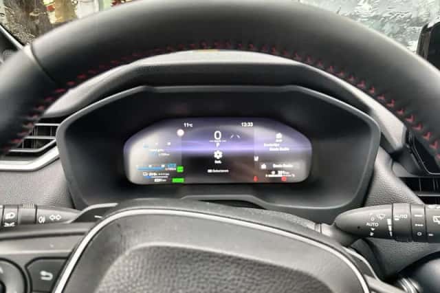 Toyota RAV4 (2025) thumbnail 11
