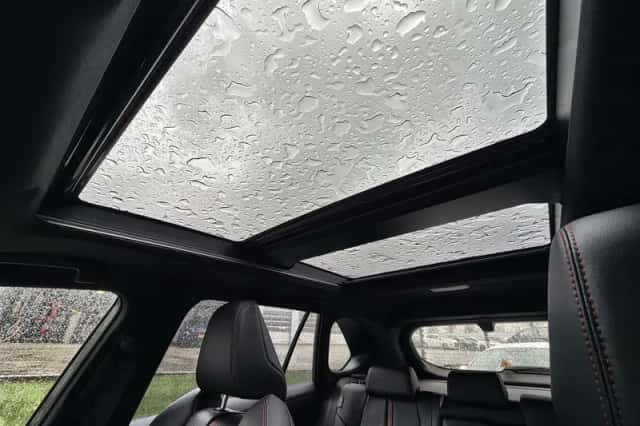 Toyota RAV4 (2025) thumbnail 17