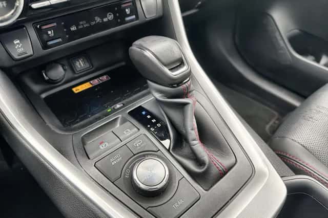 Toyota RAV4 (2025) thumbnail 23