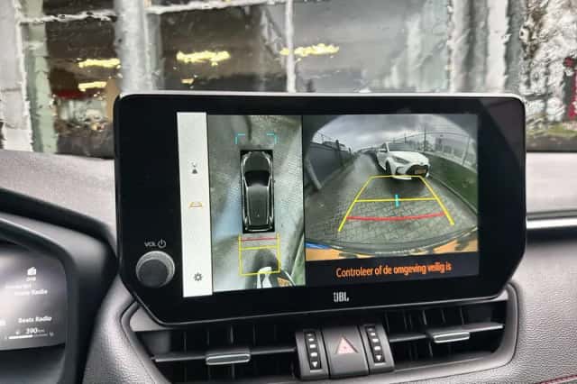 Toyota RAV4 (2025) thumbnail 25