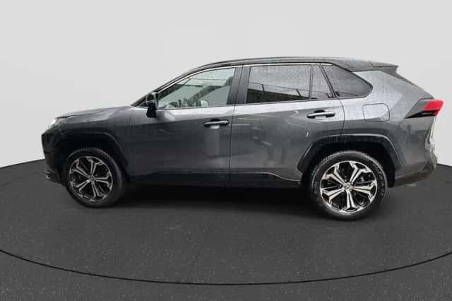 Toyota RAV4 (2025) thumbnail 5