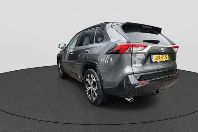 Toyota RAV4 (2025) thumbnail 6
