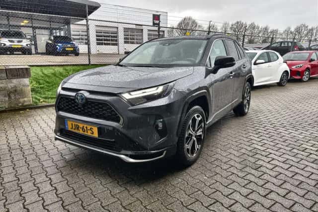 Toyota RAV4 (2025) thumbnail 10