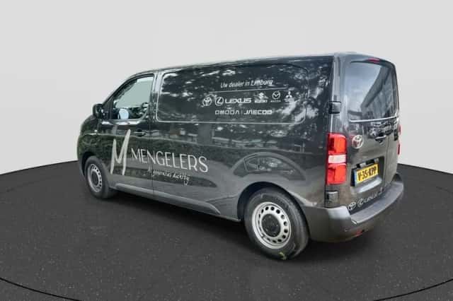 Toyota Proace (2024) thumbnail 5
