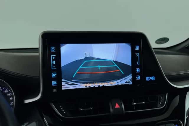 Toyota C-HR (2018) thumbnail 20