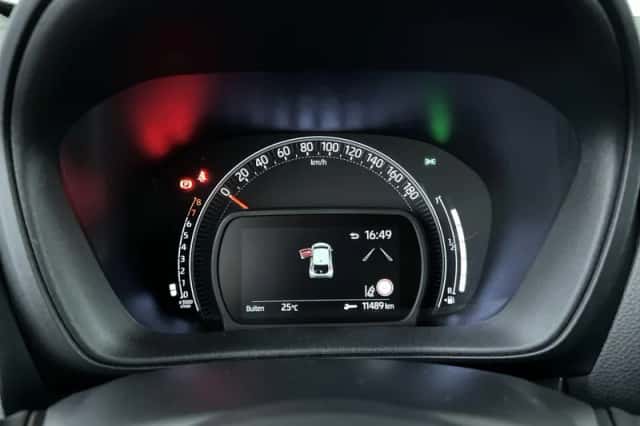 Toyota Aygo X (2022) thumbnail 17