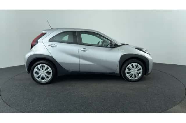 Toyota Aygo X (2022) thumbnail 6
