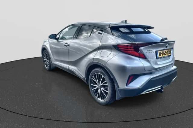 Toyota C-HR (2020) thumbnail 5