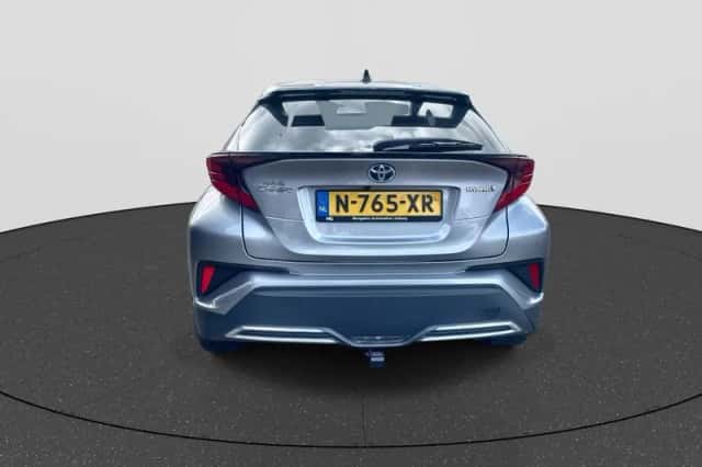 Toyota C-HR (2020) thumbnail 6