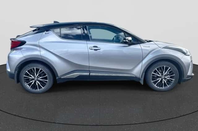 Toyota C-HR (2020) thumbnail 8