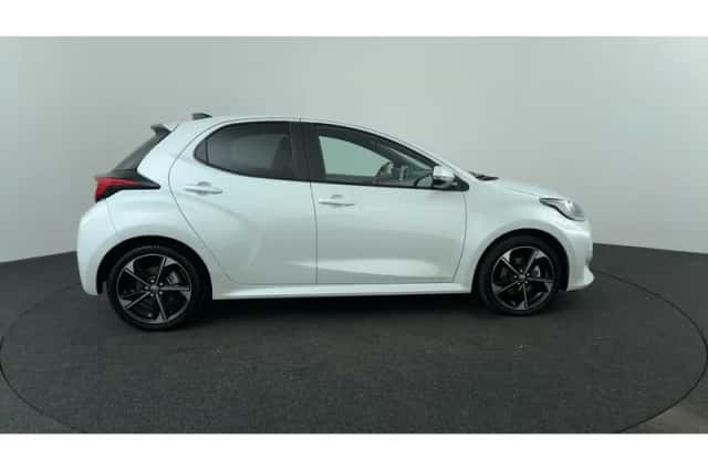 Toyota Yaris (2025) thumbnail 6