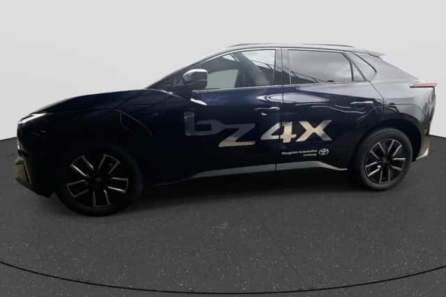 Toyota bZ4X (2026) thumbnail 4