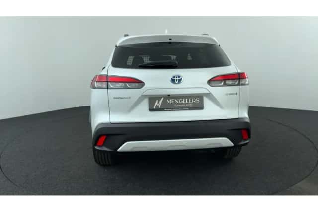 Toyota Corolla (2023) thumbnail 4