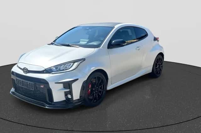 Toyota Yaris (2024) thumbnail 4