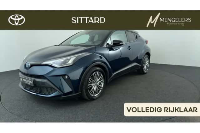 Toyota C-HR (2023) thumbnail 1