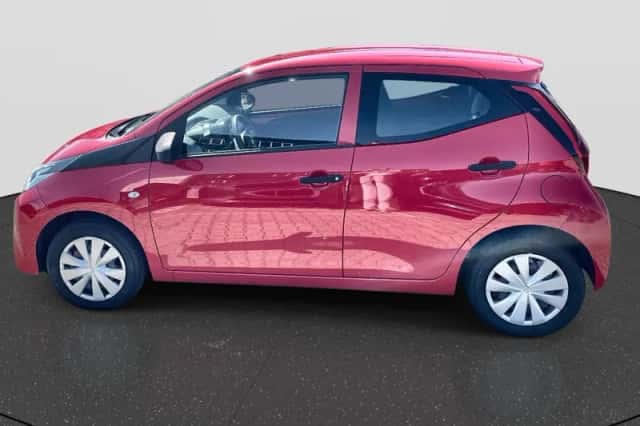 Toyota Aygo (2019) thumbnail 5