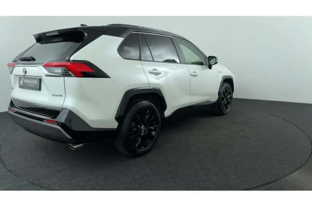 Toyota RAV4 (2020) thumbnail 5