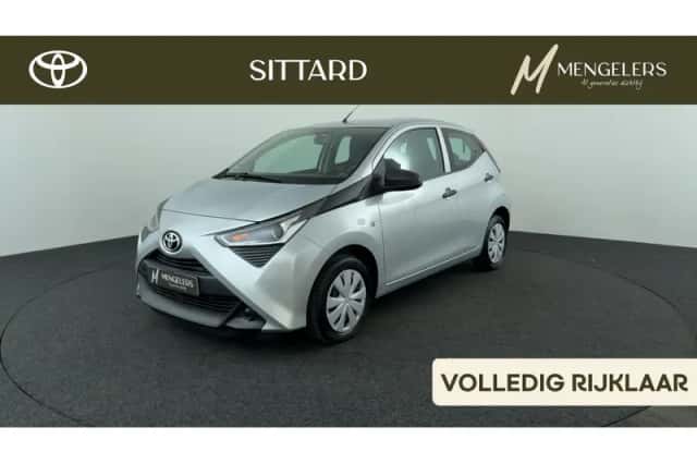 Toyota Aygo (2021) thumbnail 1