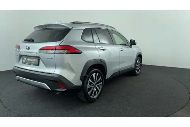 Toyota Corolla Cross (2023) thumbnail 5
