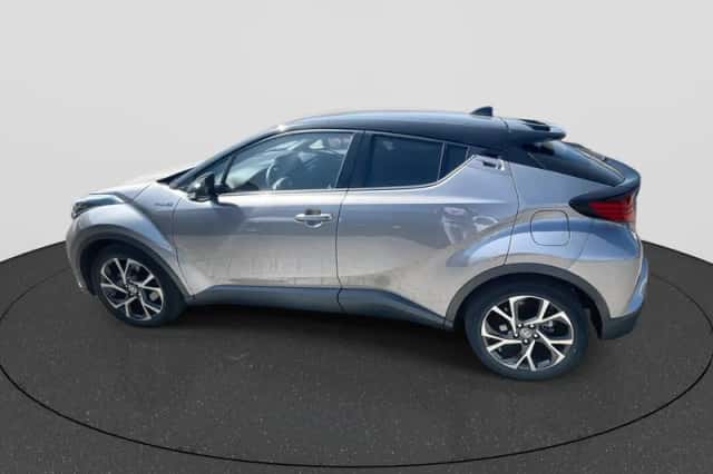Toyota C-HR (2020) thumbnail 2
