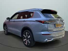 Mitsubishi Outlander (2025) thumbnail 3