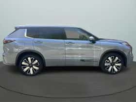 Mitsubishi Outlander (2025) thumbnail 6