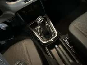 Suzuki Swift (2025) thumbnail 17