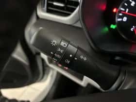 Suzuki Swift (2025) thumbnail 29