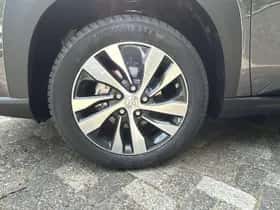 Suzuki S-Cross (2025) thumbnail 12