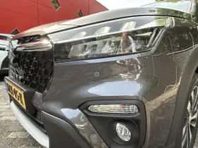Suzuki S-Cross (2025) thumbnail 10