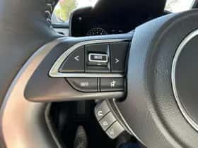 Suzuki Swift (2025) thumbnail 27