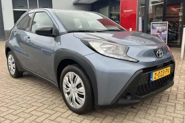 Toyota Aygo X (2024) thumbnail 4