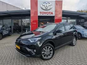 Toyota RAV4 (2017) thumbnail 2