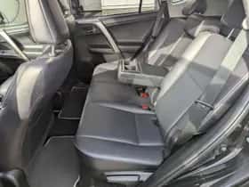 Toyota RAV4 (2017) thumbnail 15