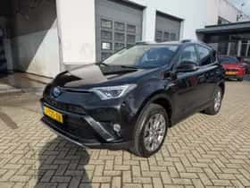 Toyota RAV4 (2017) thumbnail 3