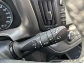 Toyota RAV4 (2017) thumbnail 22