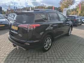 Toyota RAV4 (2017) thumbnail 7