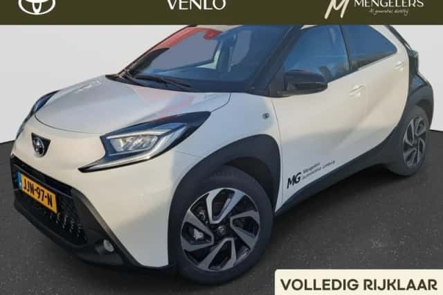 Toyota Aygo X (2025) thumbnail 1