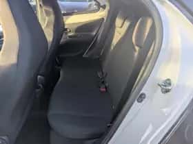 Toyota Aygo X (2025) thumbnail 13
