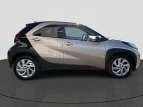 Toyota Aygo X (2022) thumbnail 6