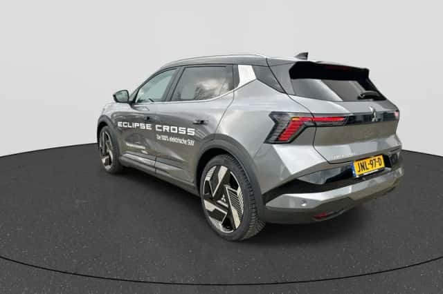 Mitsubishi Eclipse Cross (2025) thumbnail 3