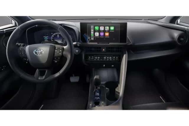 Toyota C-HR (2025) thumbnail 4