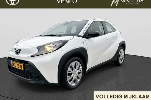 Toyota Aygo X (2022) thumbnail 1