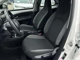 Toyota Aygo X (2022) thumbnail 18