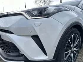 Toyota C-HR (2019) thumbnail 11