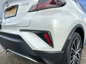 Toyota C-HR (2019) thumbnail 12